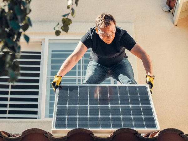 Installation panneaux photovoltaïques : évaluez votre rentabilité solaire